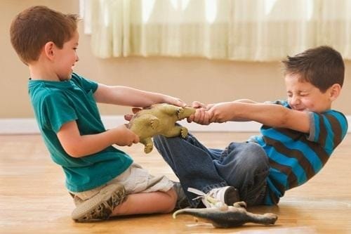 Es mío, mío y sólo mío!": ¿Es mi Hijo un Egoista? - Nuestros Hijos  Dominicana